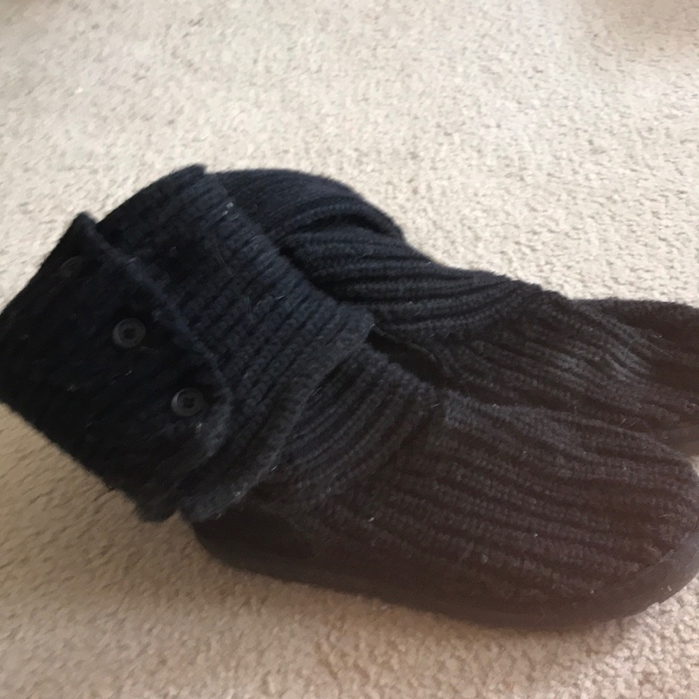 Black sweater uggs